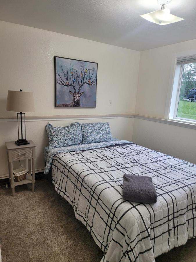Newly Furnished Relaxing Stay Фэрбанкс Экстерьер фото